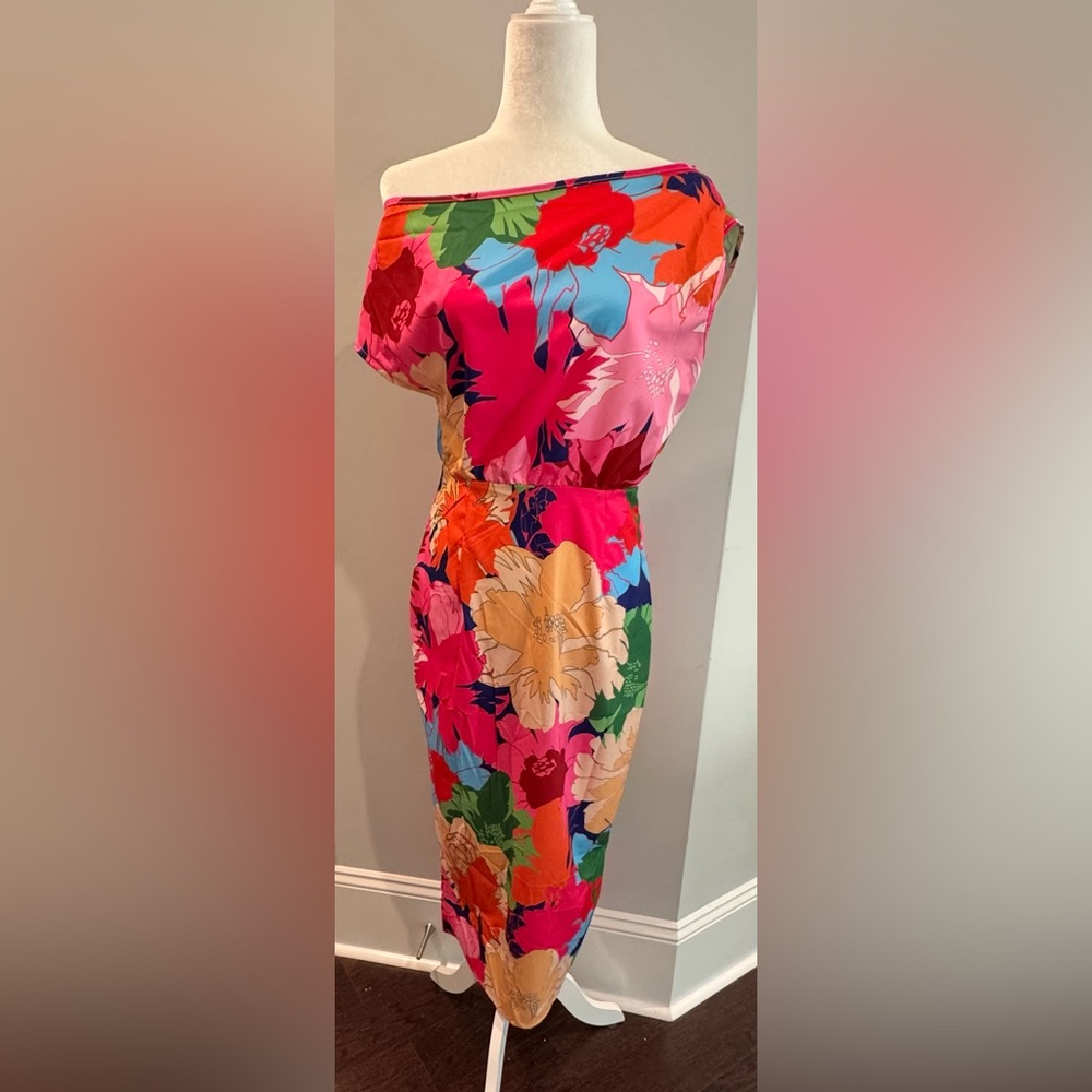 SHEIN Pink Midi Dress with Dolman Sleeves and Crew Neck